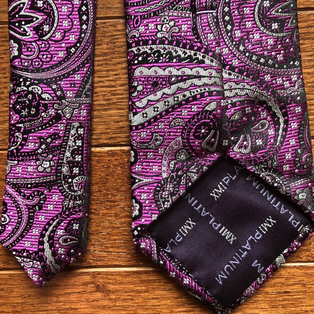EUC XMI platinum Men’s Tie